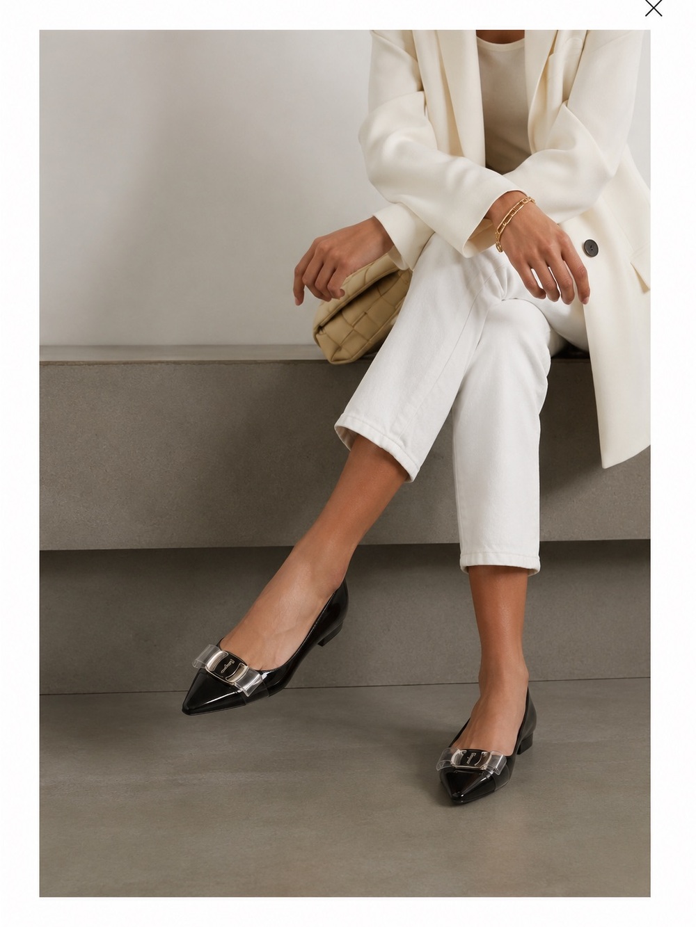 Salvatore Ferragomo pointed toe balerina flats clear bow pattern leather 7